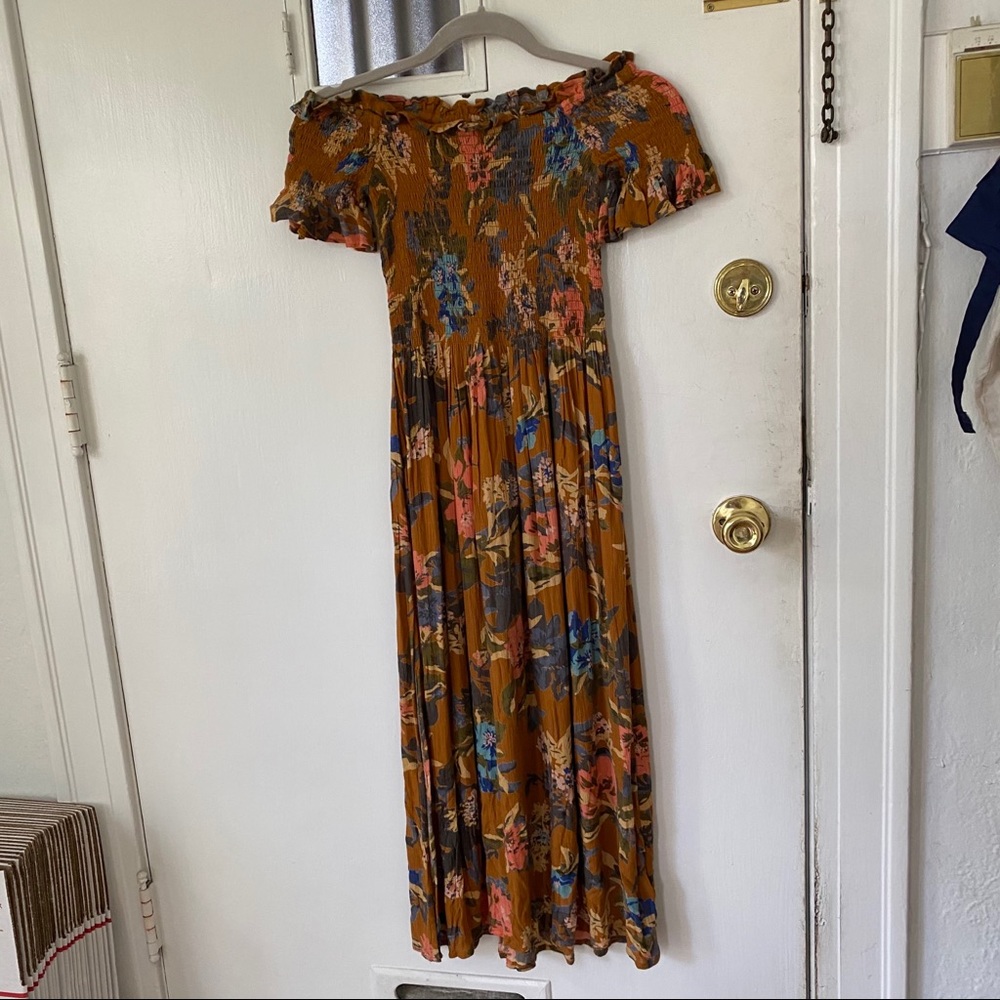 Urban Outfitters Floral MIDI Off Shoulder Dress